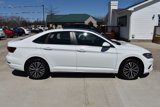 Used 2020 Volkswagen Jetta SE image 3
