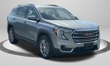 Used 2024 GMC Terrain SLT image 3