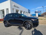 Certified 2024 Volvo XC40 B5 Core image 2