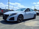 Used 2023 Nissan Altima 2.5 SR image 3