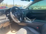 Used 2018 Toyota Camry SE w/ Moonroof Package image 2