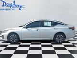 Used 2024 Nissan Altima 2.5 SV image 2
