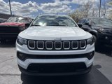 Certified 2022 Jeep Compass Latitude image 2