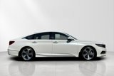 Used 2020 Honda Accord Touring image 2