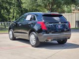 Used 2017 Cadillac XT5 FWD image 3