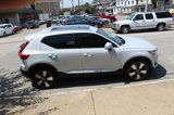 Used 2020 Volvo XC40 T5 Momentum w/ Protection Package image 4