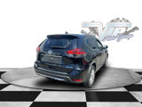 Used 2018 Nissan Rogue SV image 4