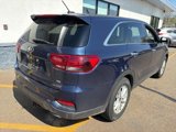 Used 2019 Kia Sorento LX image 2