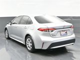 Used 2022 Toyota Corolla LE image 4