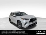 Used 2023 Toyota Highlander XLE image 4