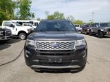 Used 2017 Ford Explorer Platinum image 2