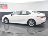 Used 2020 Toyota Camry LE image 2