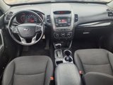 Used 2015 Kia Sorento LX image 4