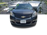 Used 2017 Chevrolet Traverse LT image 2