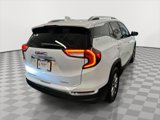 Used 2022 GMC Terrain SLT w/ Infotainment Package II image 4