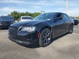 Used 2022 Chrysler 300 Touring w/ Sport Appearance Package image 4