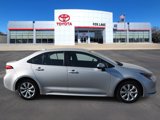 Used 2022 Toyota Corolla LE image 2
