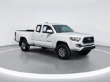 Used 2017 Toyota Tacoma SR5 image 2