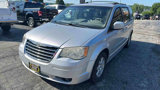 Used 2010 Chrysler Town & Country Touring image 4