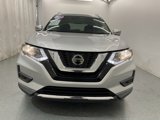 Used 2020 Nissan Rogue SV image 3