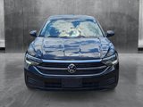 Used 2022 Volkswagen Jetta SE image 2