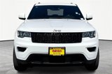 Used 2021 Jeep Grand Cherokee Laredo X image 3