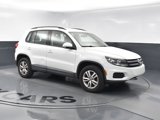 Used 2016 Volkswagen Tiguan S image 2