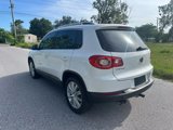 Used 2011 Volkswagen Tiguan S image 5