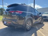 Used 2022 Nissan Pathfinder SV image 3