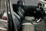 Used 2022 Chevrolet Trax LT w/ LT Convenience Package image 4