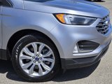 Used 2022 Ford Edge Titanium image 3