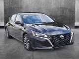Used 2023 Nissan Altima 2.5 SV image 3