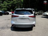 Used 2021 Toyota Highlander XLE image 4