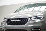 Used 2022 Chrysler Pacifica Touring-L image 2