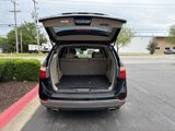 Used 2012 Hyundai Veracruz Limited w/ Entertainment Pkg image 3