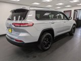 Used 2022 Jeep Grand Cherokee L Limited w/ Luxury Tech Group II image 4