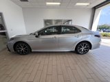 Used 2023 Toyota Camry SE image 3