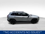 Used 2019 Jeep Cherokee Latitude Plus image 3