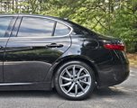 Used 2019 Alfa Romeo Giulia image 5
