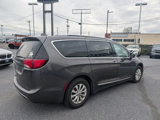 Used 2019 Chrysler Pacifica Touring-L image 5
