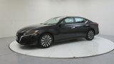 Used 2024 Nissan Altima 2.5 SV image 4