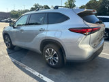 Used 2021 Toyota Highlander XLE image 5