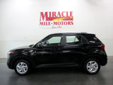 Used 2020 Hyundai Venue SEL image 2