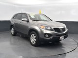 Used 2013 Kia Sorento LX w/ Third Row Pkg image 5