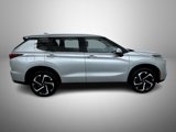 Used 2023 Mitsubishi Outlander SE image 4