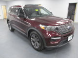Used 2022 Ford Explorer XLT w/ Equipment Group 202A image 3