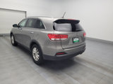 Used 2017 Kia Sorento LX image 5