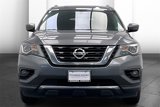 Used 2018 Nissan Pathfinder SV image 2
