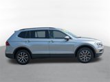 Used 2020 Volkswagen Tiguan SE image 2