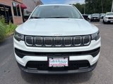 Used 2022 Jeep Compass Latitude image 2
